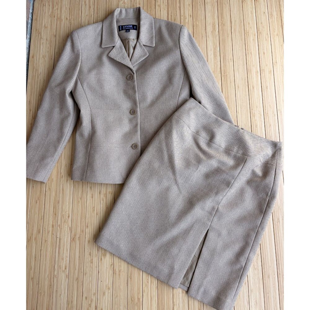 Larry Levine Levine Classics Petite Herringbone Pencil Skirt Suit – Size 10P